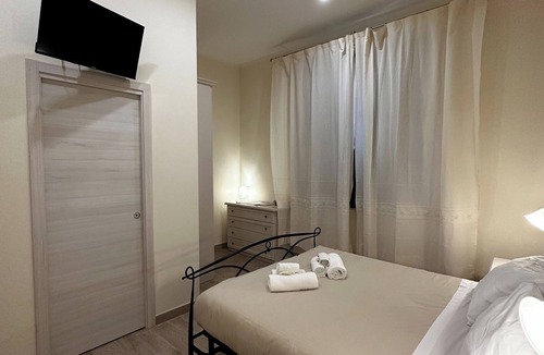 Terralba Apartment | Double room with private bathroom in Terralba (Oristano) - Mirto