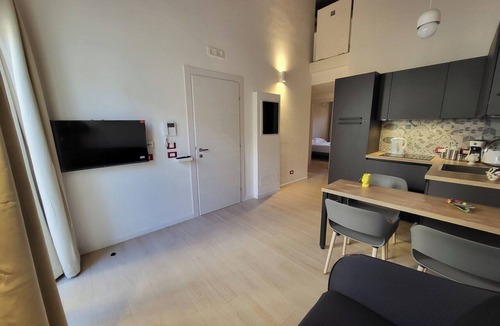 Monte di Pieta Apartment | Elegant apartment located on the 3rd floor of a newly renovated building