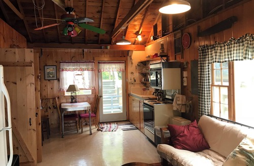 Nobleboro Cabin | Enjoyable 2-bedroom cabin in charming Nobleboro perfect for relaxing stays.