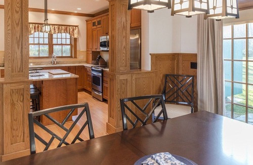 Kennebunkport House | Exclusive Luxury Estate With Infinity Pool, Tennis Court, and Putting/Chipping Green
