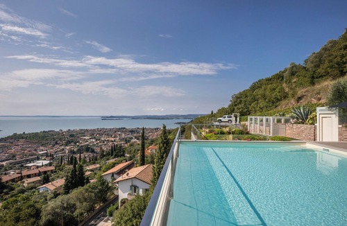Gaino Villa | Exclusive Villa Agave with Lake & Mountain View, Pool, Whirlpool and Sauna