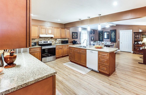 Crystal House | Family-Friendly Home w/Furnish Patio in Crystal!