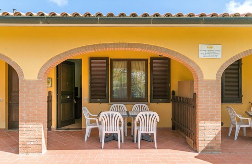 Campiglia Marittima House | Farmhouse "Il Girasole - Fico D'India" with Shared Pool, Shared Garden & Wi-Fi