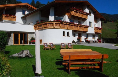Wenns Apartment | Ferienwohnung Tschirgant - Ferienwohnungen Lechthaler