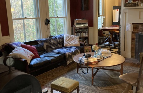 Waldoboro House | Former Sea Captains' 1850s Greek Revival home minutes to town and boat launch
