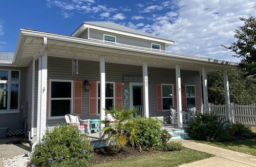 Clipper Cove House | FULL BEACH HOUSE - Clipper Cove Cutie - 3-5 Min WALK to beach - SLEEPS 10