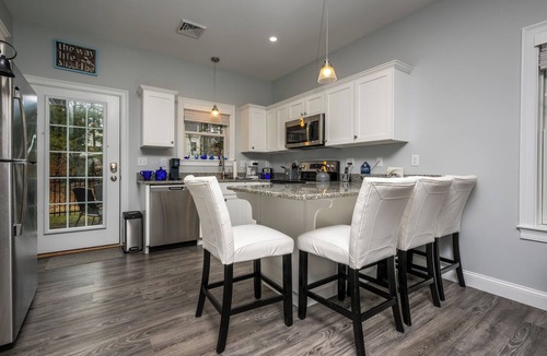 Arundel Cottage | Gem on the Preserve, 15 mins to beaches, heated Pools, Clubhouse, Fitness room