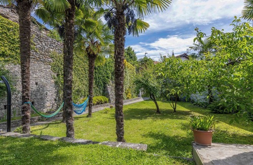 Domaso House | Giardino del Convento Holiday home with pool and garden