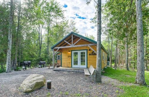 Harrington House | Harrington Cabin w/Grills - Near Beaches & Hiking