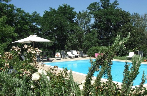 Castel Cellesi House | holiday flat 'Casa Verde' with pool