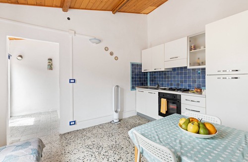 Scano di Montiferro House | Holiday Home 'La Casetta - Sea and Mountain' with Mountain View, Balcony and Wi-Fi
