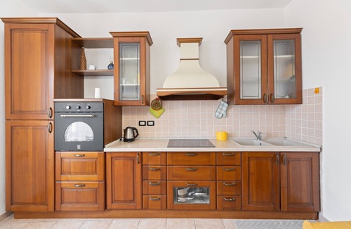 Scano di Montiferro House | Holiday Home 'Mari E Monti' with Sea View, Wi-Fi and Air Conditioning