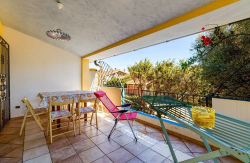 Capo Mannu House | Holiday Home 'Il Rifugio Di Mandriola' with Sea View and Private Terrace