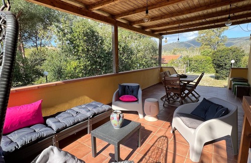Lacona House | Holiday Home "Villetta Lampone" with Air Conditioning, Garden and Terrace