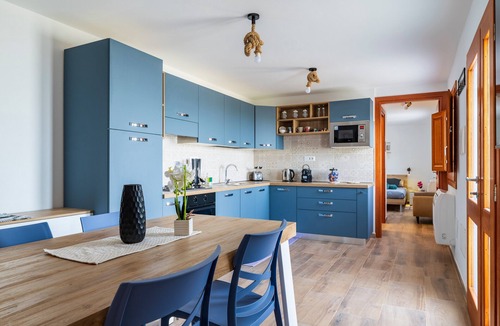 Jerzu House | Holiday Home 'Jerzu S'essia De Su Santu 1' with Sea View, Wi-Fi and Air Conditioning