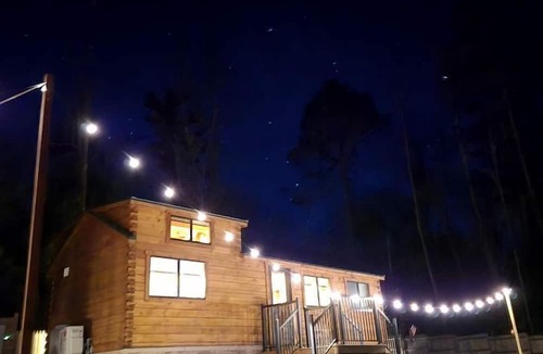 Bath Cabin | Incredible Modern Tiny Log Cabin near the Ammonoosuc River for a Romantic Getaway in New Hampshire