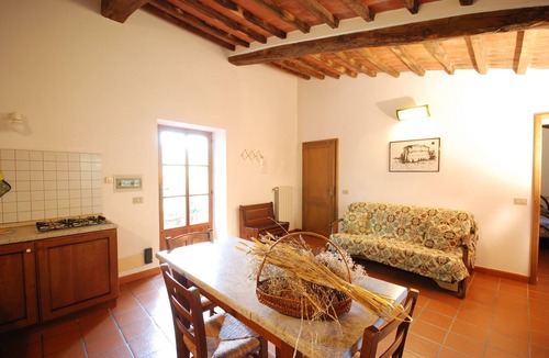 Castelnuovo di Val di Cecina House | house for numerous families and groups of friends. Pets welcome