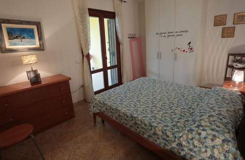 Schifoni Apartment | La Casa Di Adele - Two Bedroom Apartment, Sleeps 4