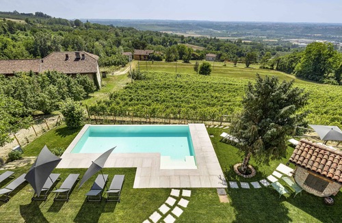 Cherasco Other | Large loft 3 with swimming pool + garden in a country house in the Barolo area