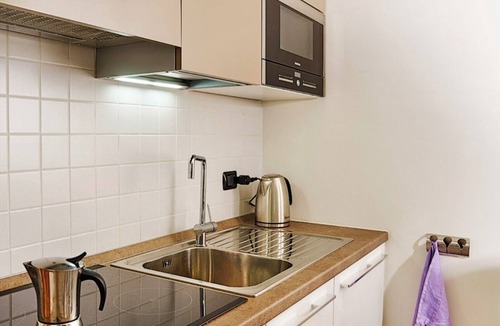 Acquaseria Apartment | Le Quattro Stagioni lakeview-beach-charging point electric cars-remote working