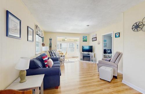 York Beach House | Lil