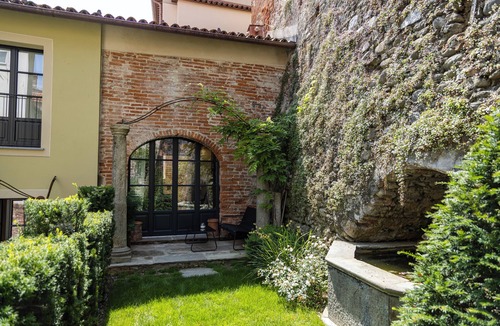 Piazza Apartment | Loft with timeless splendor in the historic center of Mondovi Piazza