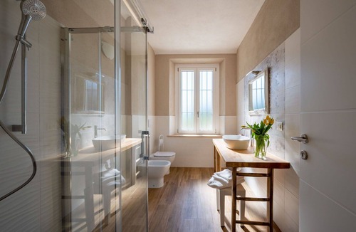 Calosso Apartment | Lovely apartment for 4 people with pool, WIFI
