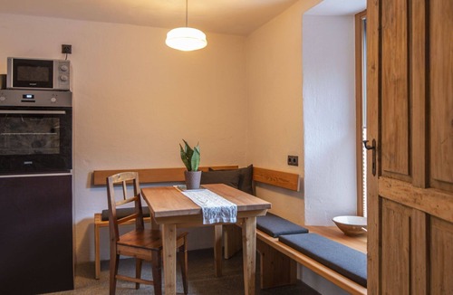 Kaunerberg Villa | Lovely apartment in villa for 3 people with WIFI and patio