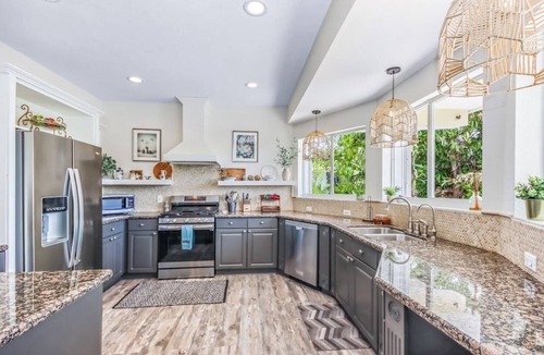 Twin Lakes House | Luxury Water Front Home, Private Pool, Spa, Tiki Bar, 37' Foot Dock with Kayaks