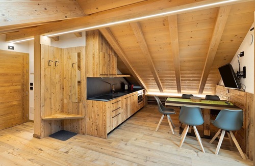 Livigno Ski Chalet | Mansarda Rin Da Gen Apartment with Mountain View, Balcony and Wi-Fi
