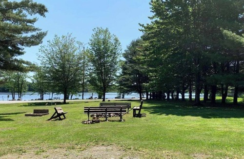 Howland Cabin | Merrill Brook Cabins - Cabin 2 - Bear Den