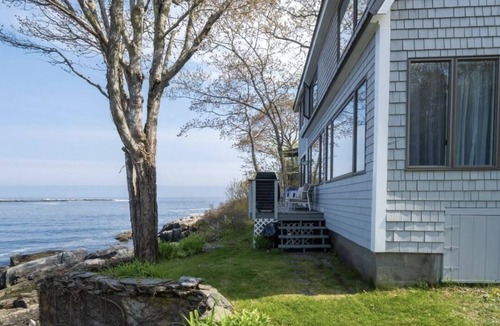 Chamberlain Cottage | Midcoast Oceanfront Cottage