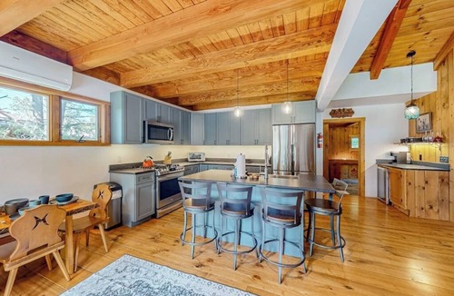 Franconia House | Mittersill Village Gem | House in Franconia with balcony, fireplace, & dogs ok