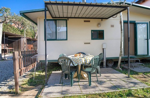 Piamboschi House | Mobile Home "Casa Mobile Lux La Pineta 21" with Shared Pool, Private Terrace & Wi-Fi
