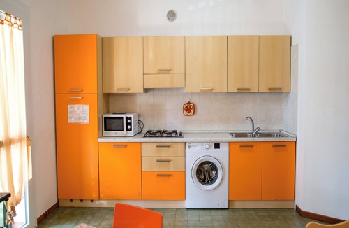 Eraclea Mare Apartment | Modern accommodation with a lovely patio