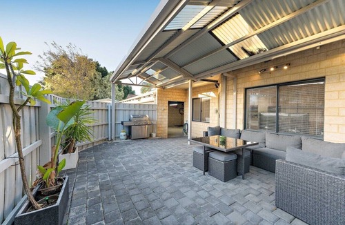 Scarborough House | Modern, comfortable and private