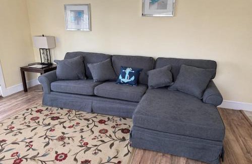 Edgecomb House | New Riverfront Condo in Sheepscot Harbour - Walk to Famed Seafood Eatery
