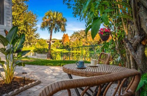 Largo House | NEW Waterfront Heated Pool Dogs Allowed Near Beach Family