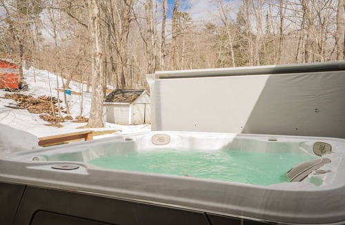 Hanover House | Newly Renovated | Sunday River | Hot Tub