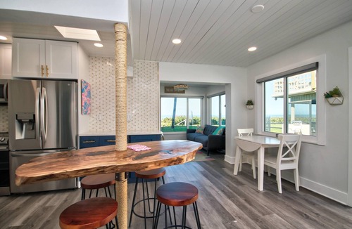 Belleair Beach Cottage | Newly Renovated Cottage ON the beach, Ground Floor, no stairs