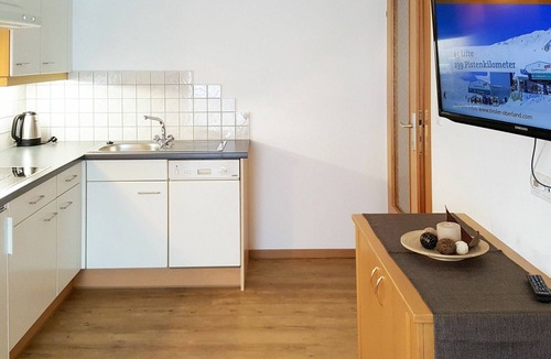 Fendels Apartment | Nice apartment for 6 people with WIFI, TV, balcony and pets allowed
