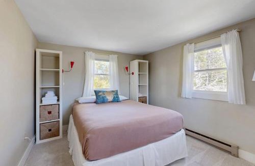 Ocean Point House | Ocean Point Colony Home w/Sunroom & Sweeping Ocean Views, Dog-friendly