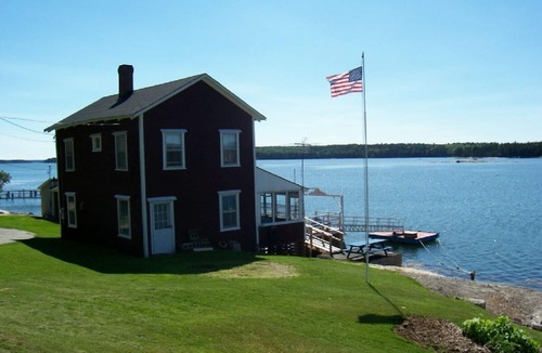 Friendship Cottage | Ocean's Edge Cottage w/beautiful views of midcoast Maine for 2.