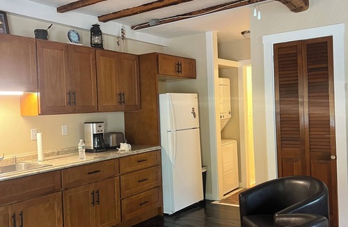 Seacoast Region Apartment | Old Lyons Mill Studio