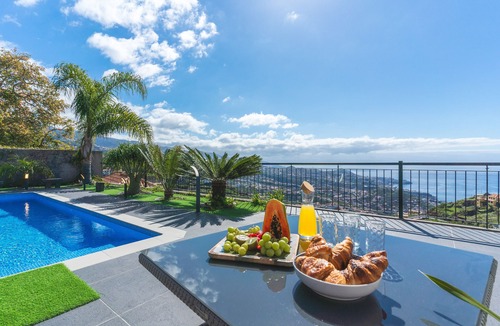 Camara de Lobos Villa | Palm Paradise by Atlantic Holiday