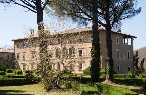 Montecastelli House | Period holiday home with frescoes and terrace