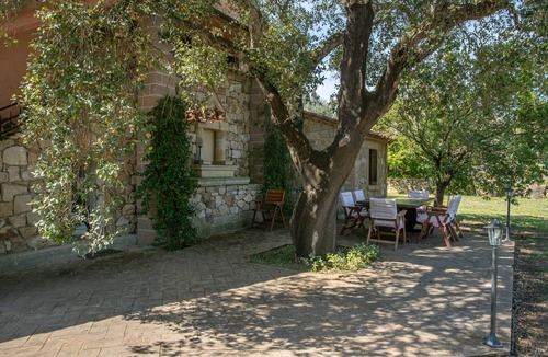 Roccastrada Villa | Pet-Friendly Finca Lucente with Mountain View, Pool, Garden & Wi-Fi