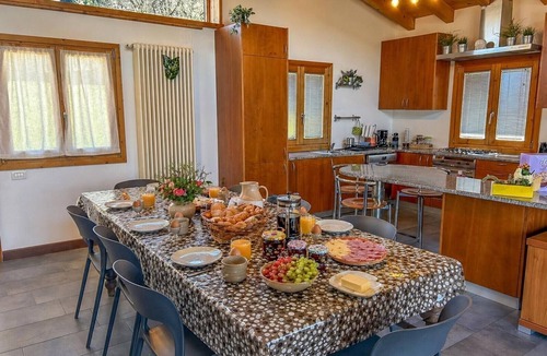 Colico Piano Villa | Pet-Friendly Villa "Chalet Inganna" with Lake View, Garden & Wi-FI