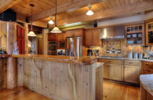 Oquossoc House | Potters Place Retreat/Event Venue - Log home, large spacious barn, and bunkhouse on Rangeley Lake