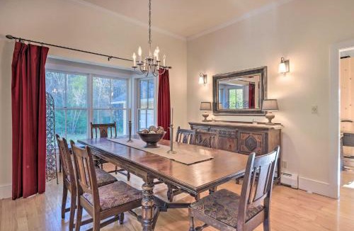 Montgomery Center House | Private Home w/Hot Tub Near Jay Peak Slopes